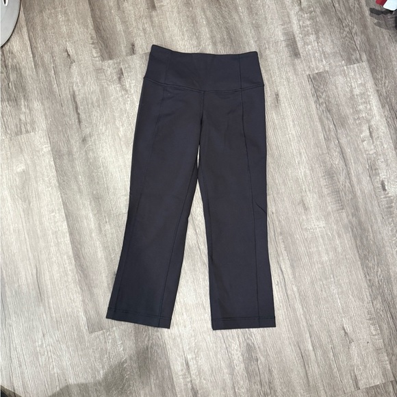 NWOT Lululemon black Cropped Leggings - Picture 10 of 10